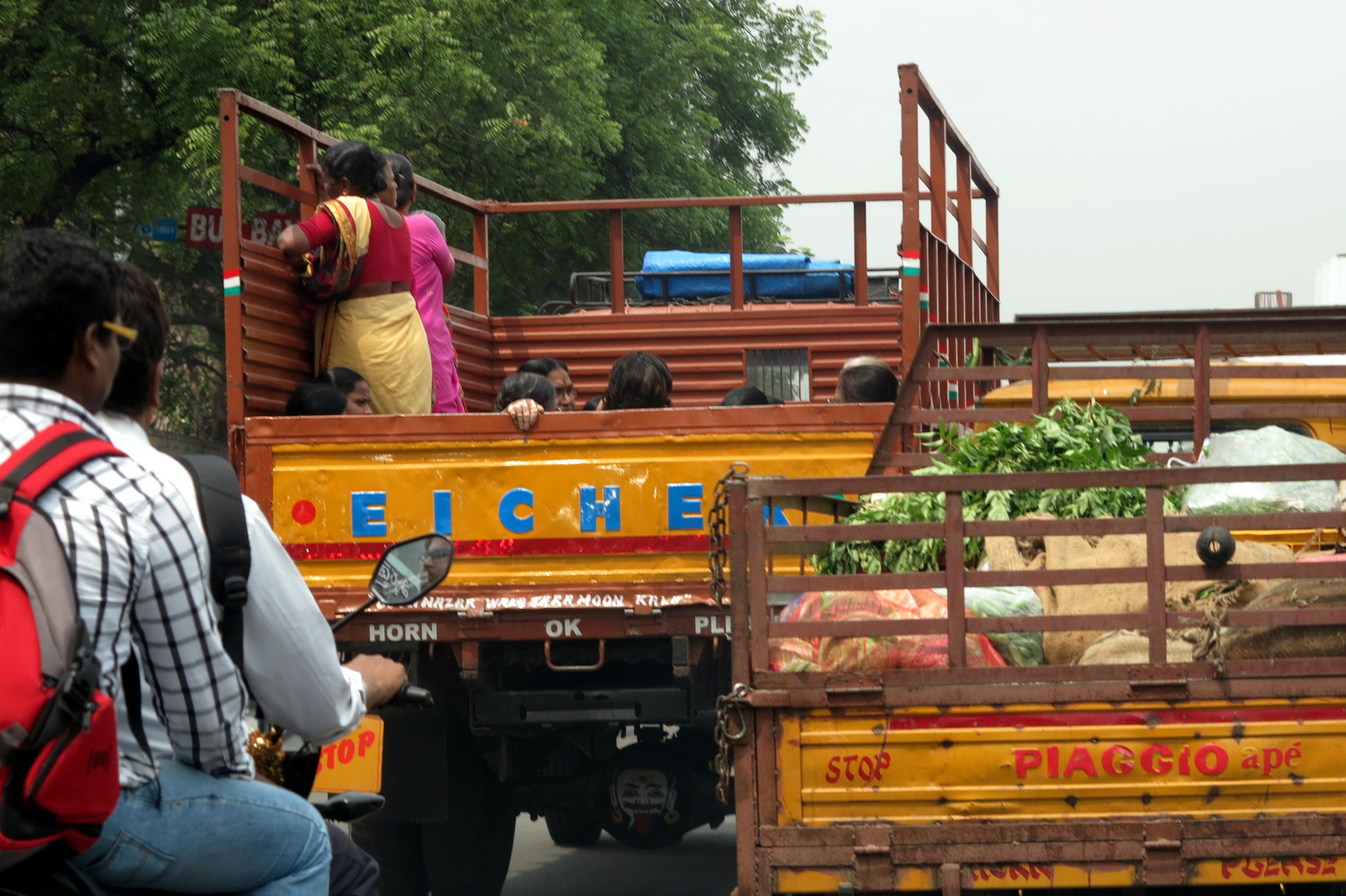 Hyderabad, India - women in truck bed-001