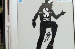 Santorini – Diving and Dining