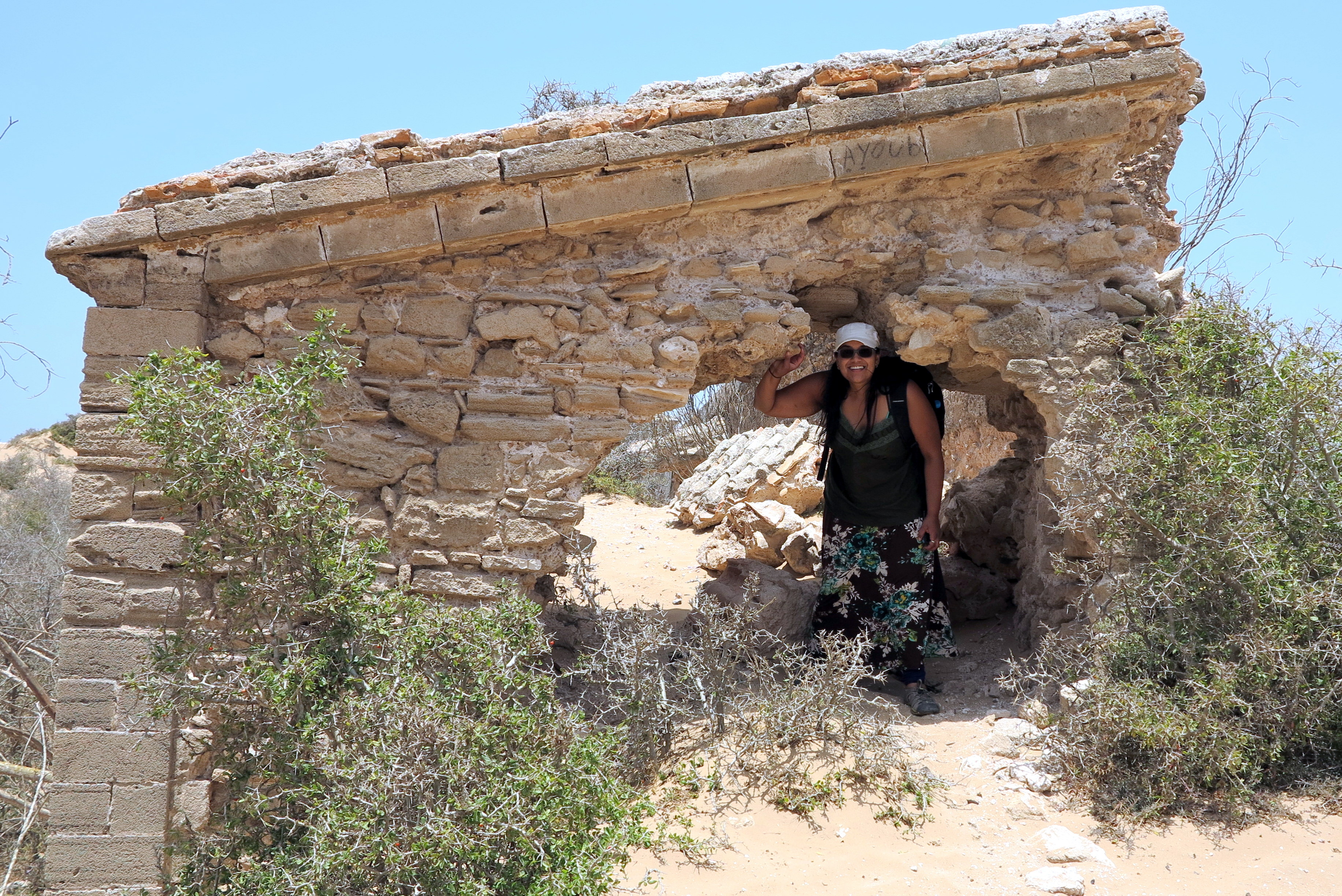 2014.6.15 IMG_5330 Shantha at Essaouira Ruins-001