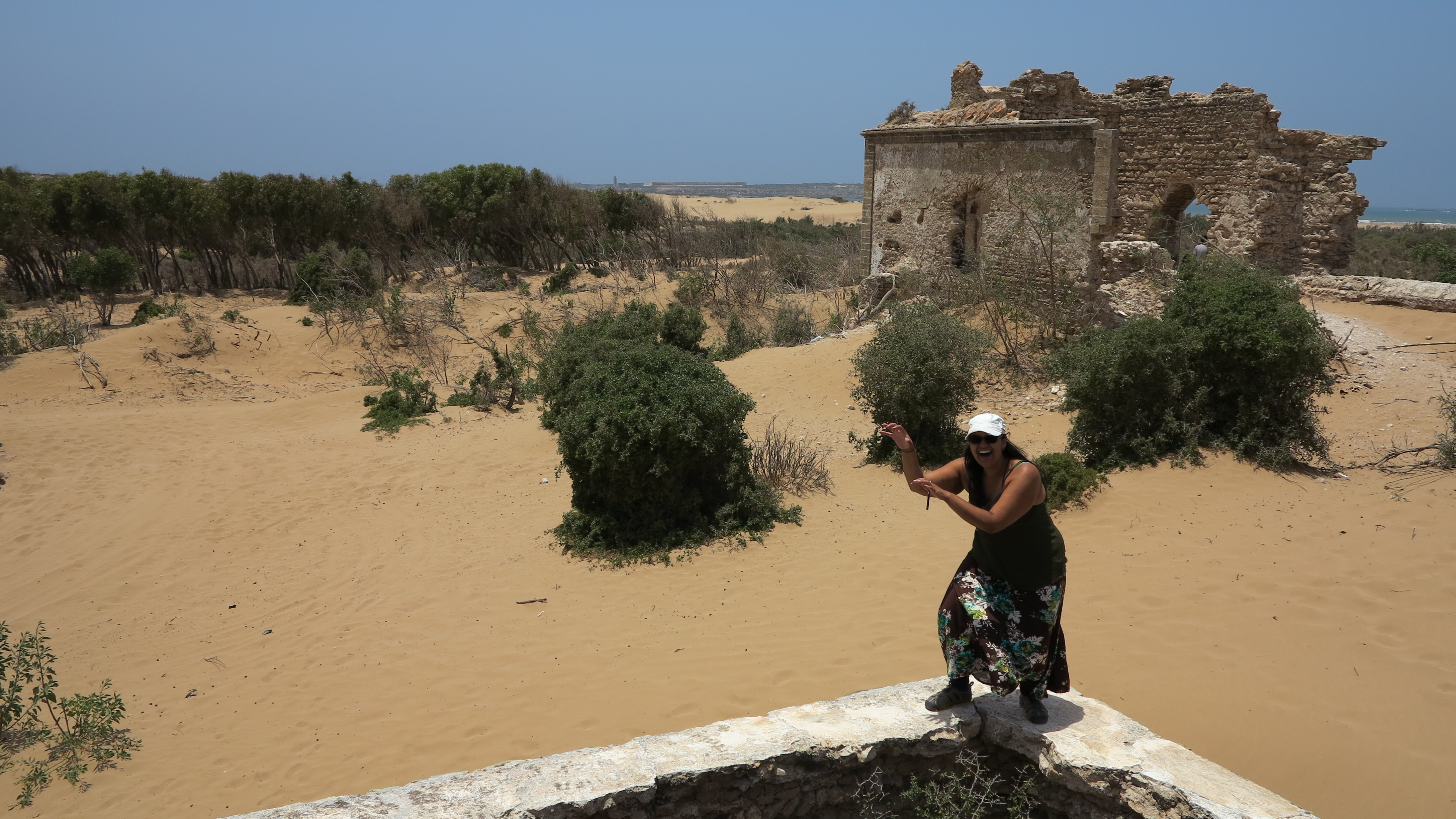 2014.6.15 IMG_5365 Roaaawr - SJ at Castle, Essaouira, Morocco 3670x2448