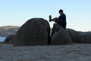 2014.12.15 -Kick-SJ-at-Moeraki-Boulders-Oamaru-New-Zealand  